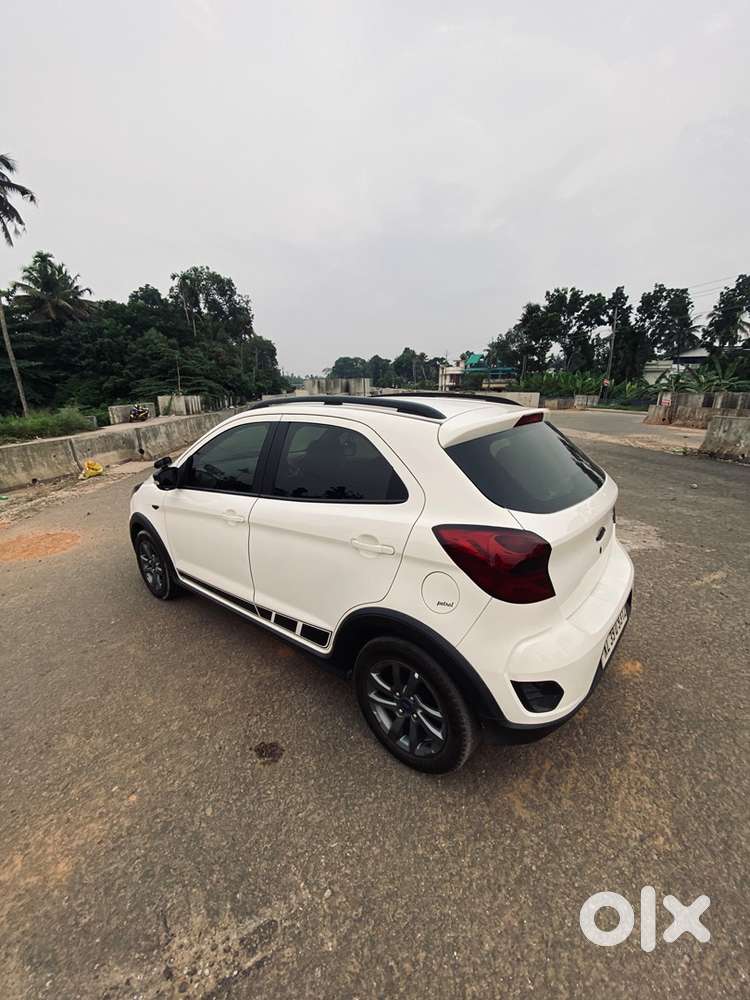 Ford Freestyle Petrol 2020