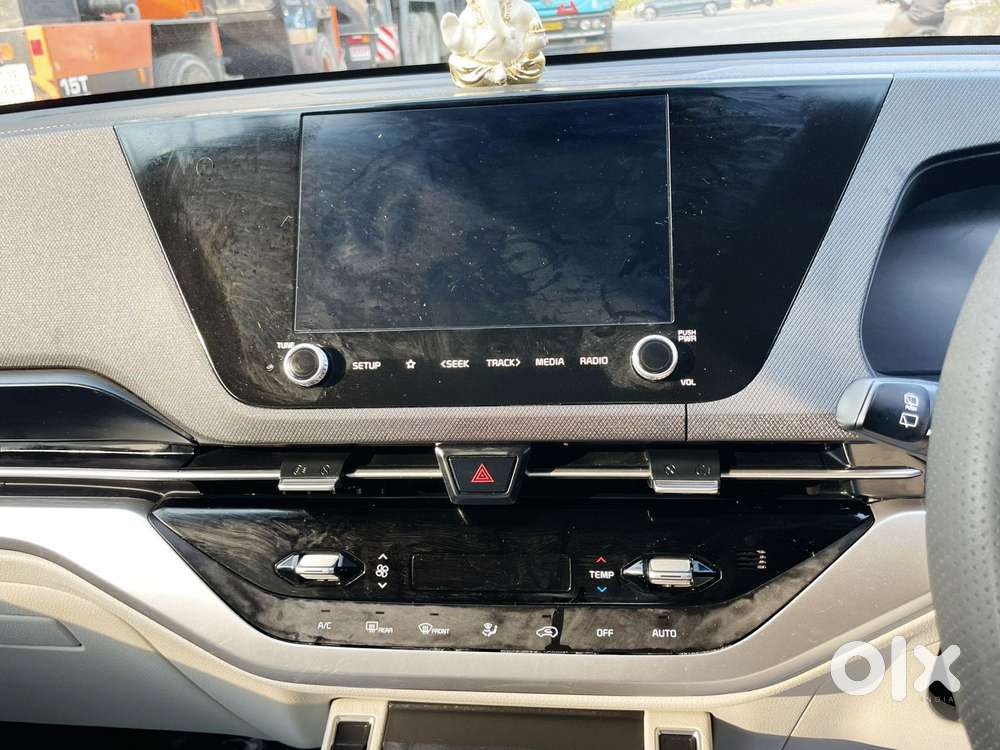 Kia Carens 1.5 Prestige 7 Str, 2023, Petrol