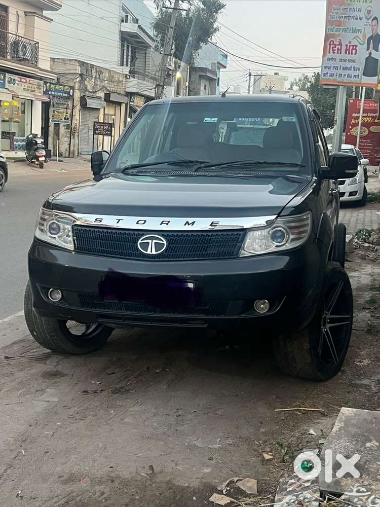 Tata Safari Storme 2014
