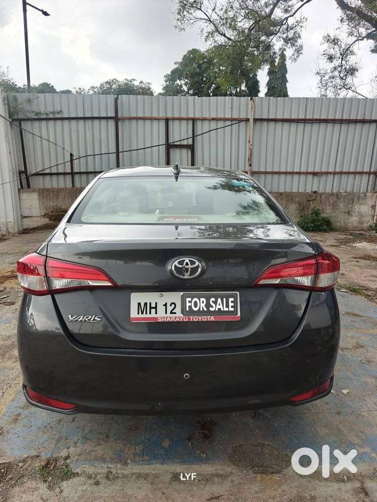 Toyota Yaris J Cvt, 2018, Petrol