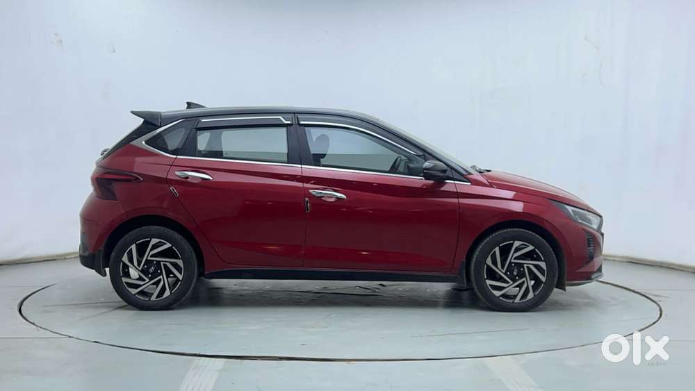 Hyundai New I20 1.2 Asta (o) Mt Dual Tone, 2023, Petrol