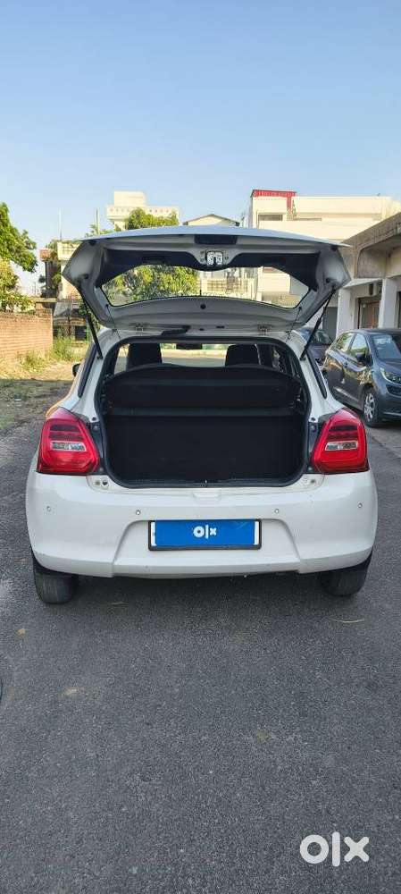Maruti Suzuki Swift Vvt Vxi, 2022, Petrol