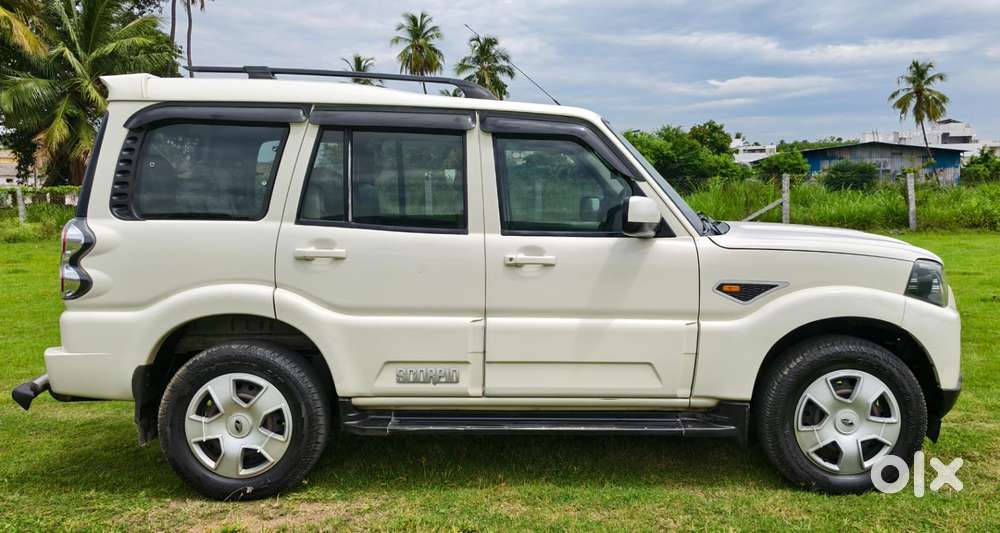 Mahindra Scorpio S6 Plus, 2016, Diesel