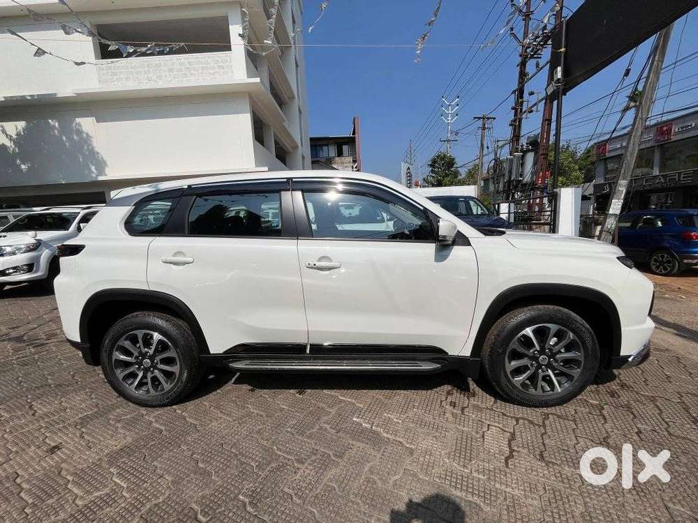 Maruti Suzuki Grand Vitara 1.5 Delta Smart Hybrid At, 2024, Petrol