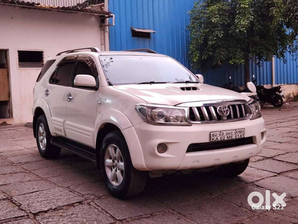 Toyota Fortuner 3.0 4x4 Manual, 2010, Diesel