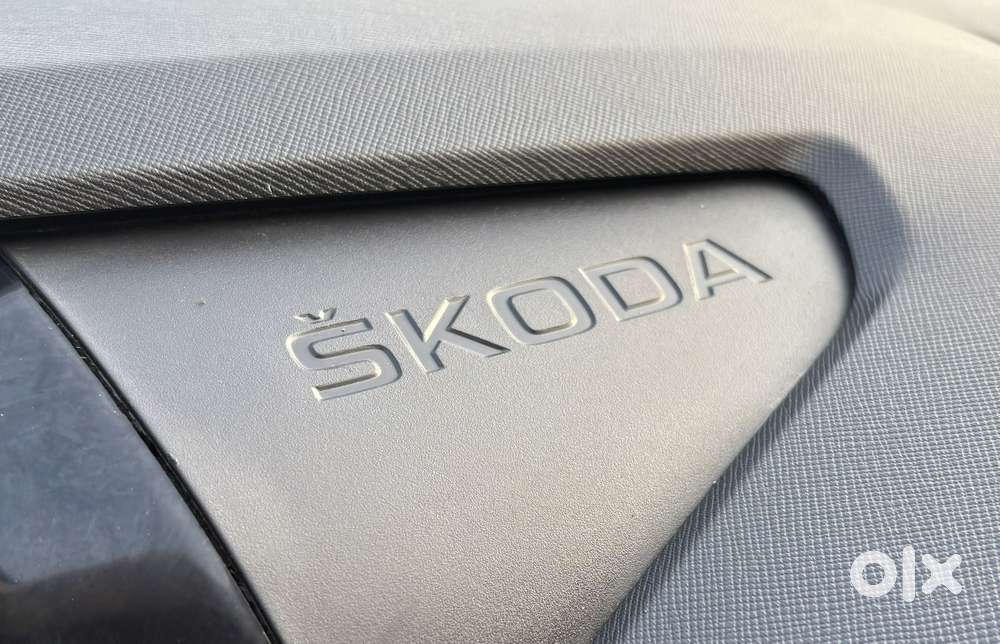 Skoda Slavia Style 1.0l Tsi At, 2022, Petrol