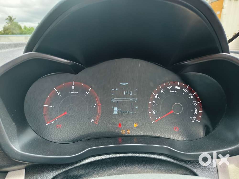 Mahindra Xuv300 W6 Diesel, 2022, Diesel