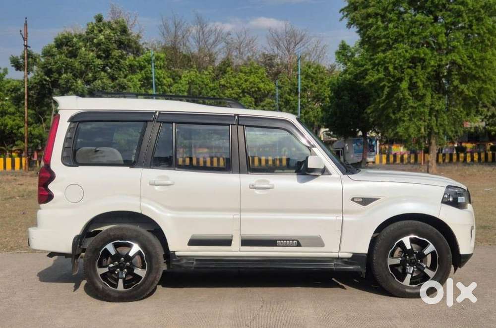 Mahindra Scorpio Classic 2.2 S 11 Mt 7 Str, 2024, Diesel