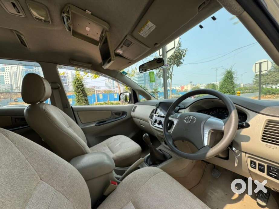Toyota Innova 2.5 G (diesel) 8 Seater, 2013, Diesel