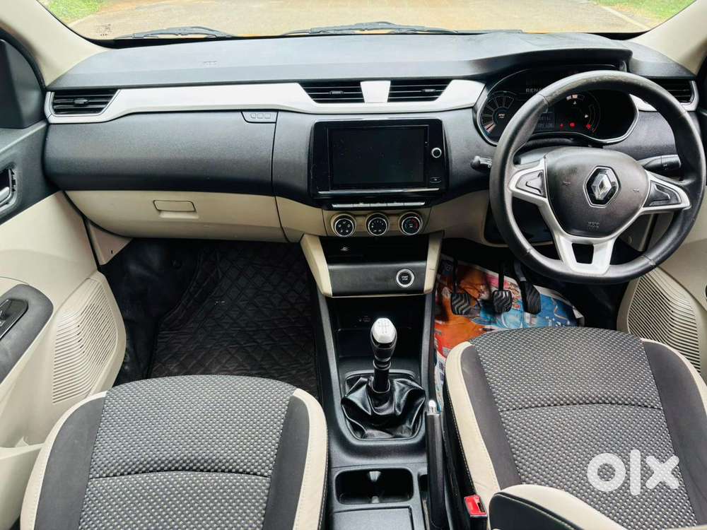 Renault Triber Rxz, 2021, Petrol