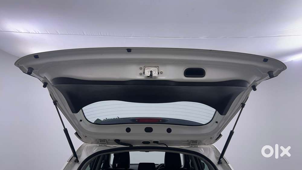 Maruti Suzuki Grand Vitara 1.5 Alpha Plus Intelligent Hybrid Ecvt, 2..