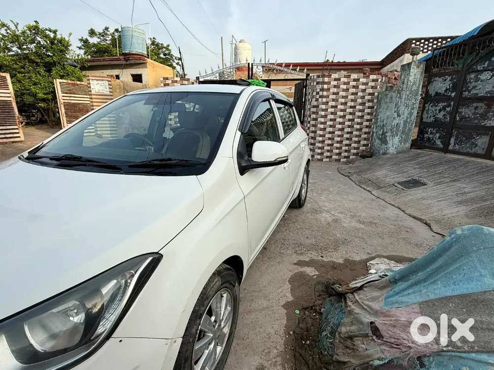 Hyundai I20 2013 Diesel 175000 Km Driven