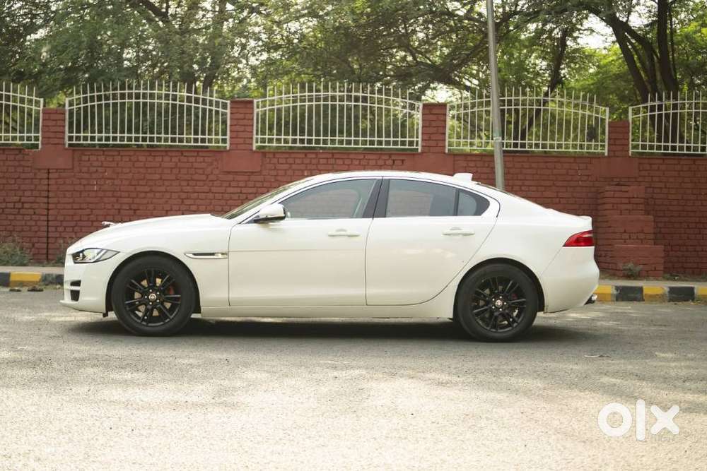 Jaguar Xe Portfolio, 2019, Diesel