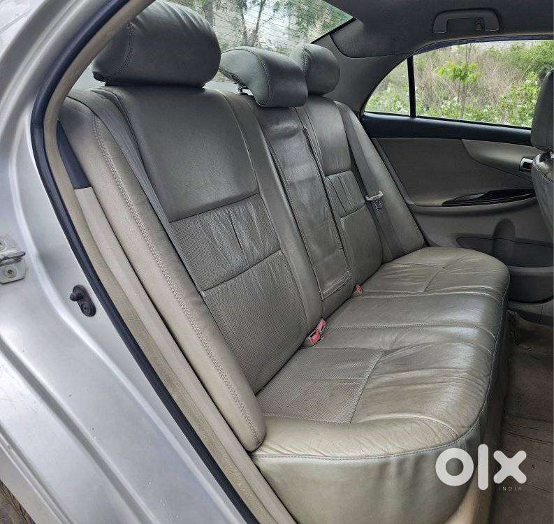 Toyota Corolla Altis G, 2011, Petrol