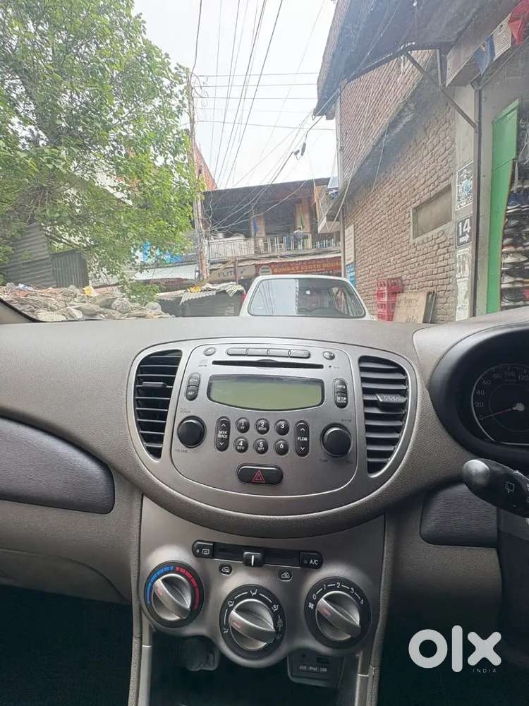 Original Color Not Even A Dent On Car Very Carefully Driven Car.