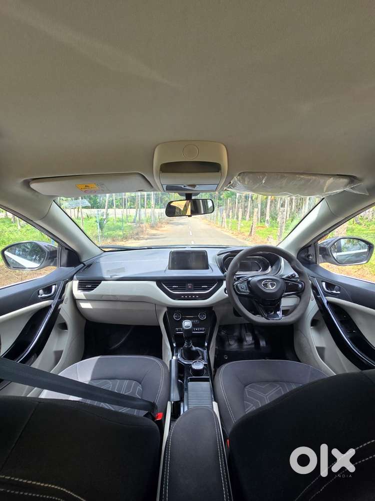 Tata Nexon, 2021, Petrol