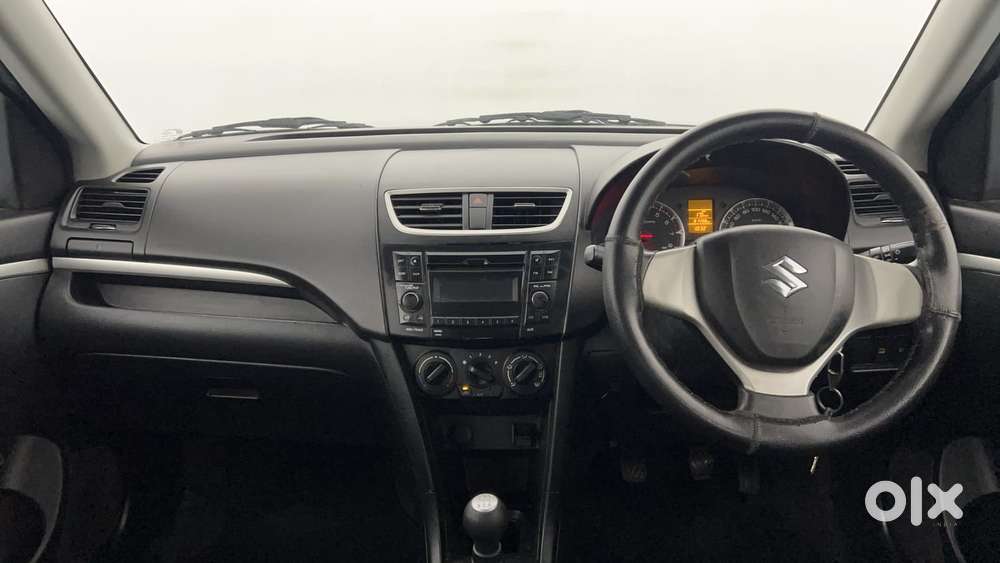 Maruti Suzuki Swift Vxi Optional, 2016, Petrol