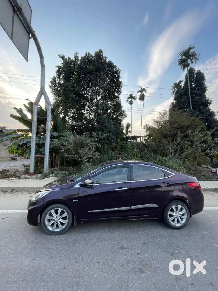 Hyundai Verna 2011