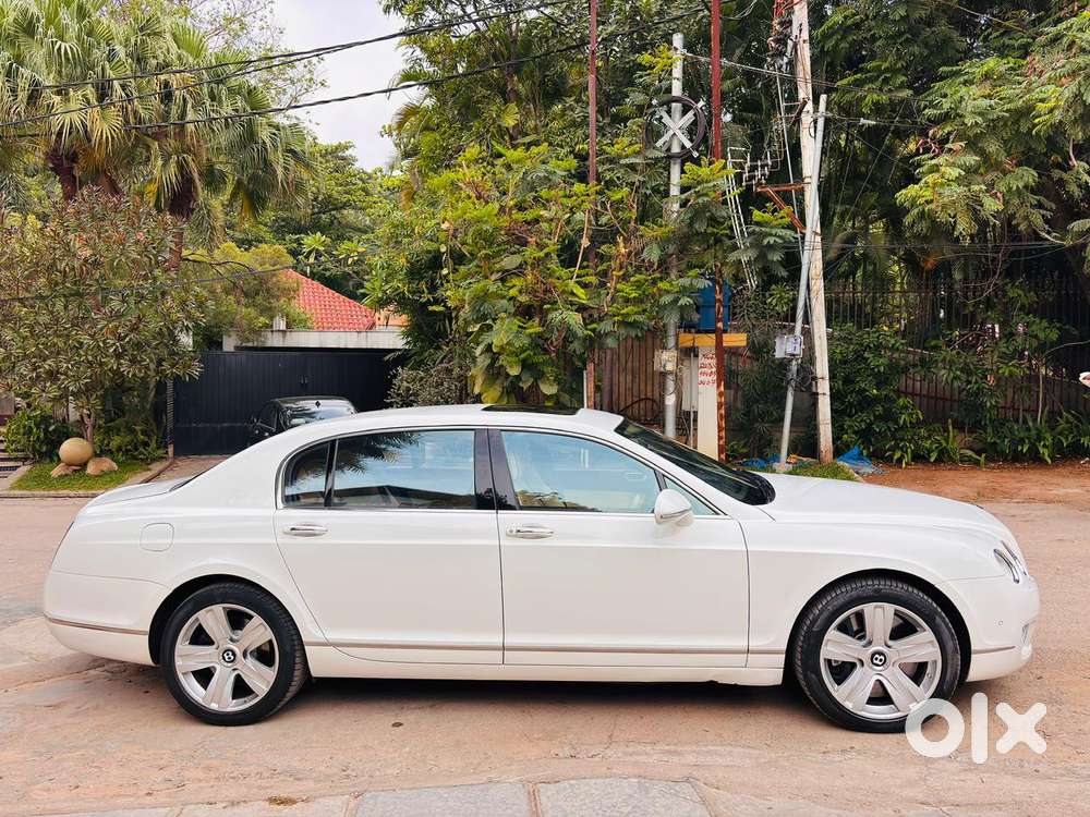 Bentley Continental Flying Spur Sedan, 2012, Petrol