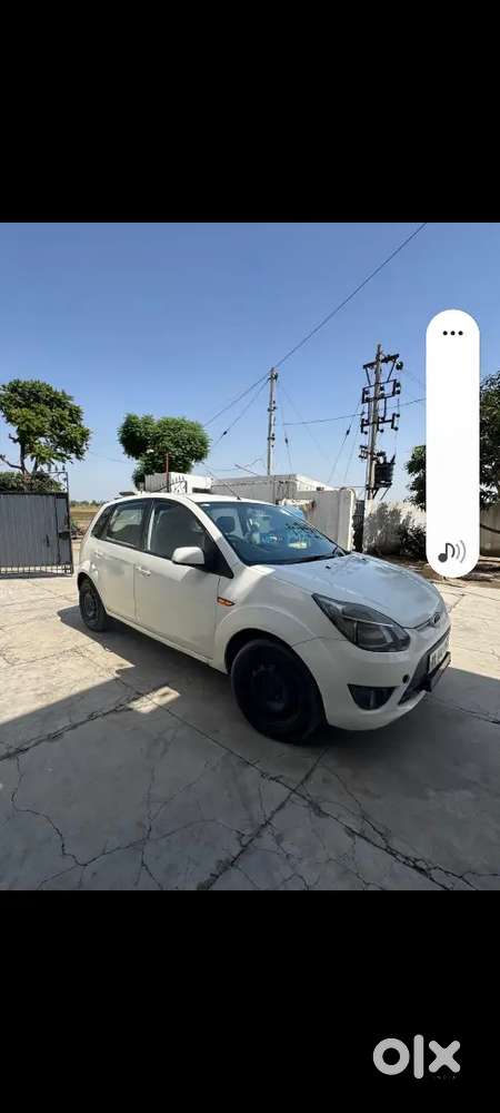 Ford Figo Diesel Zxi 2012