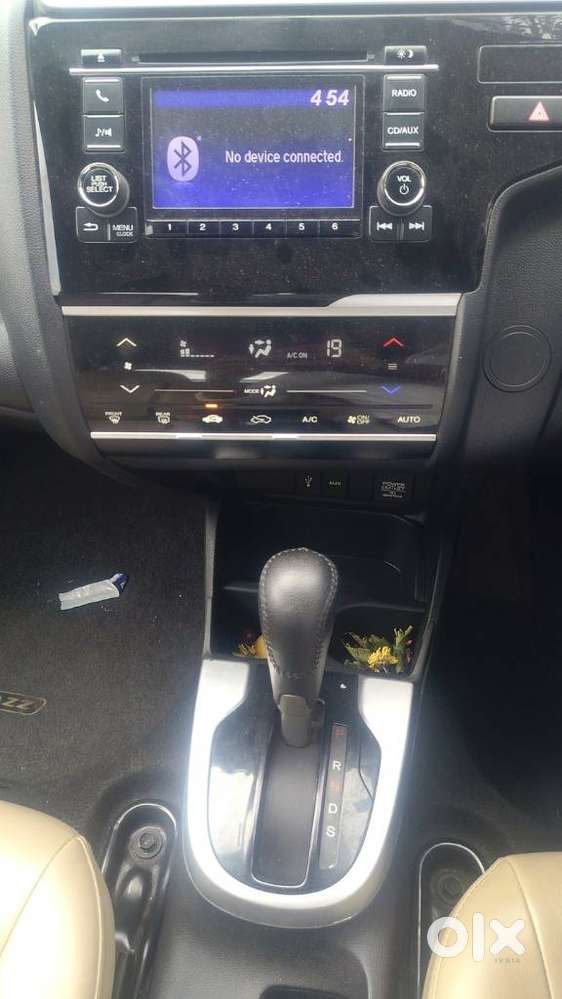 Honda Jazz V Cvt, 2017, Petrol