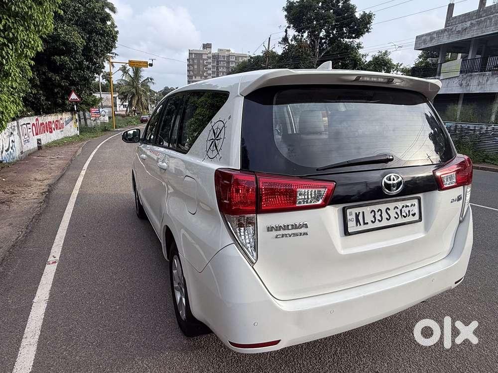 Toyota Innova Crysta [2020-ongoing] 2.4 Gx 7 Str, 2020, Diesel