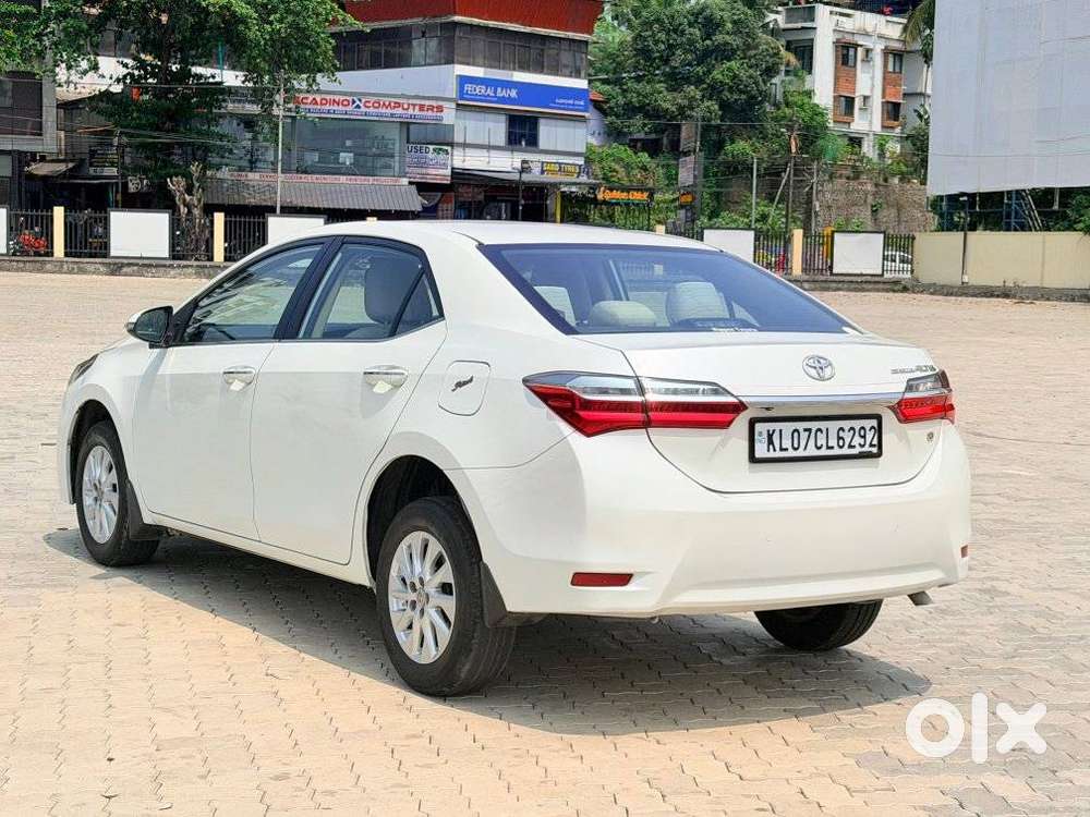 Toyota Corolla Altis 1.8 G Cvt, 2017, Petrol