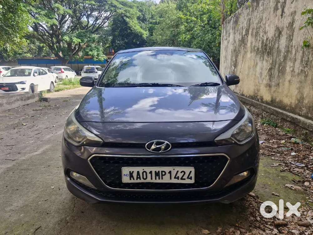 Hyundai New i20 2016 Petrol with amp woofer