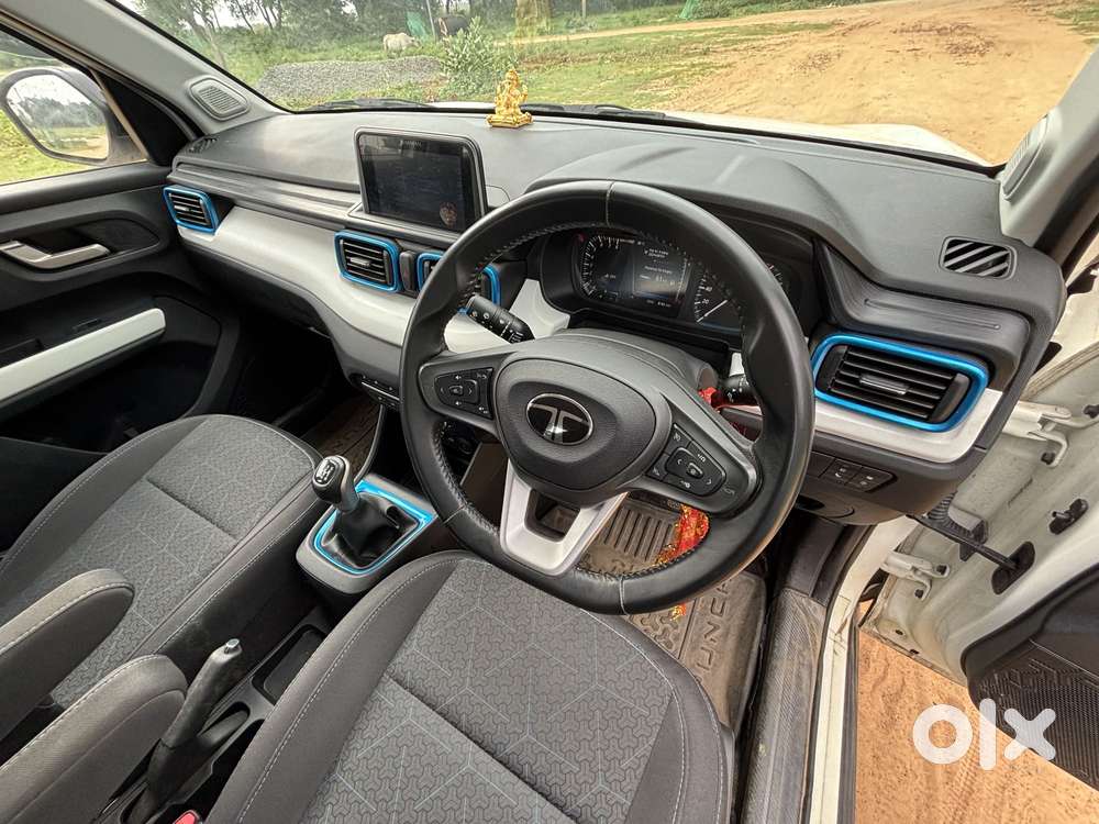 Tata Punch Creative Flagship Dual Tone Mt, 2024, Petrol