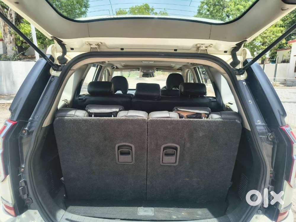Mahindra Xuv 500 Top Model (w11 O) 2019