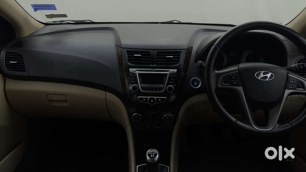 Hyundai Verna [2015-2018] Fluidic 4s 1.6 Vtvt Sx, 2015, Petrol