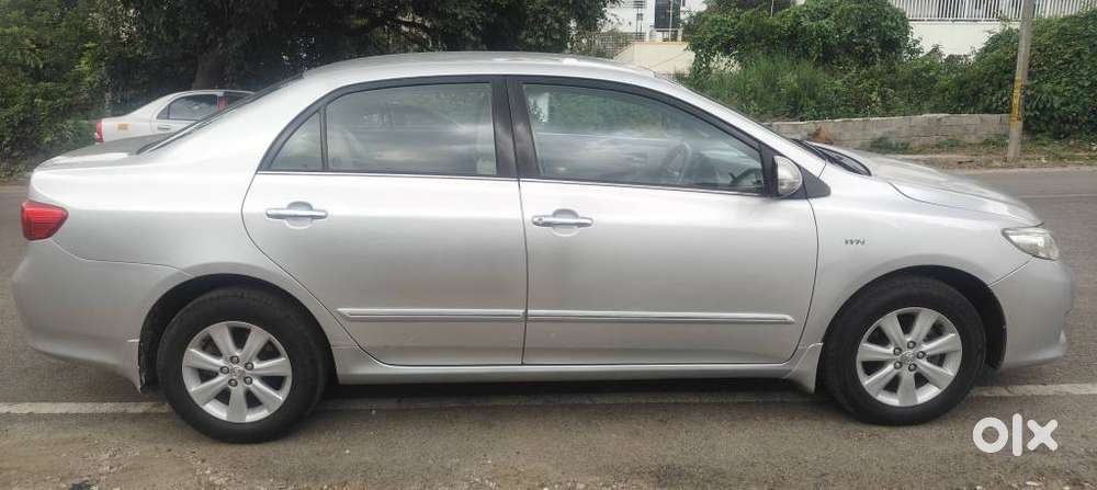 Toyota Corolla Altis G, 2010, Petrol