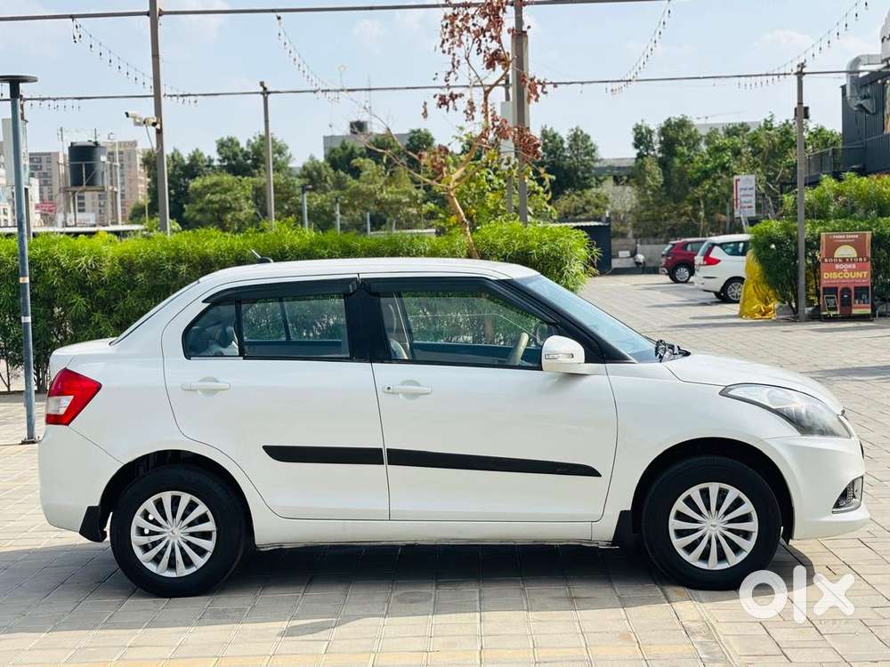 Maruti Suzuki Swift Dzire Vxi Optional, 2016, Cng & Hybrids