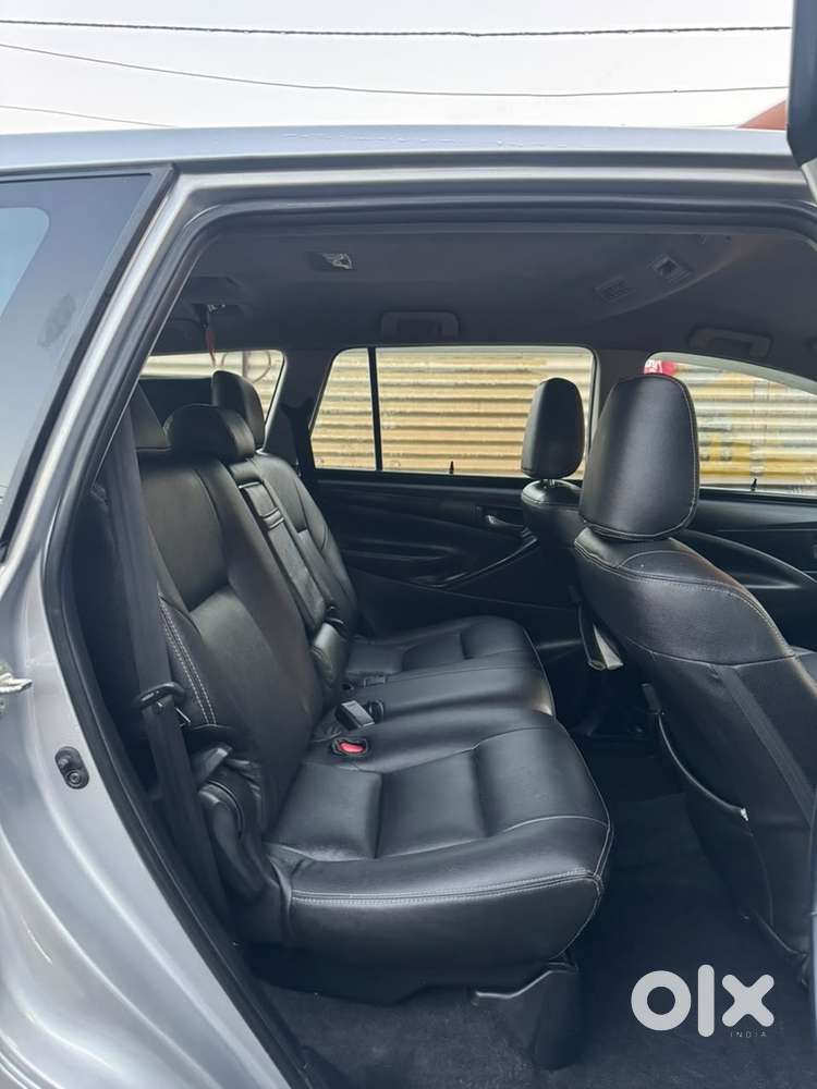 Toyota Innova Crysta 2021