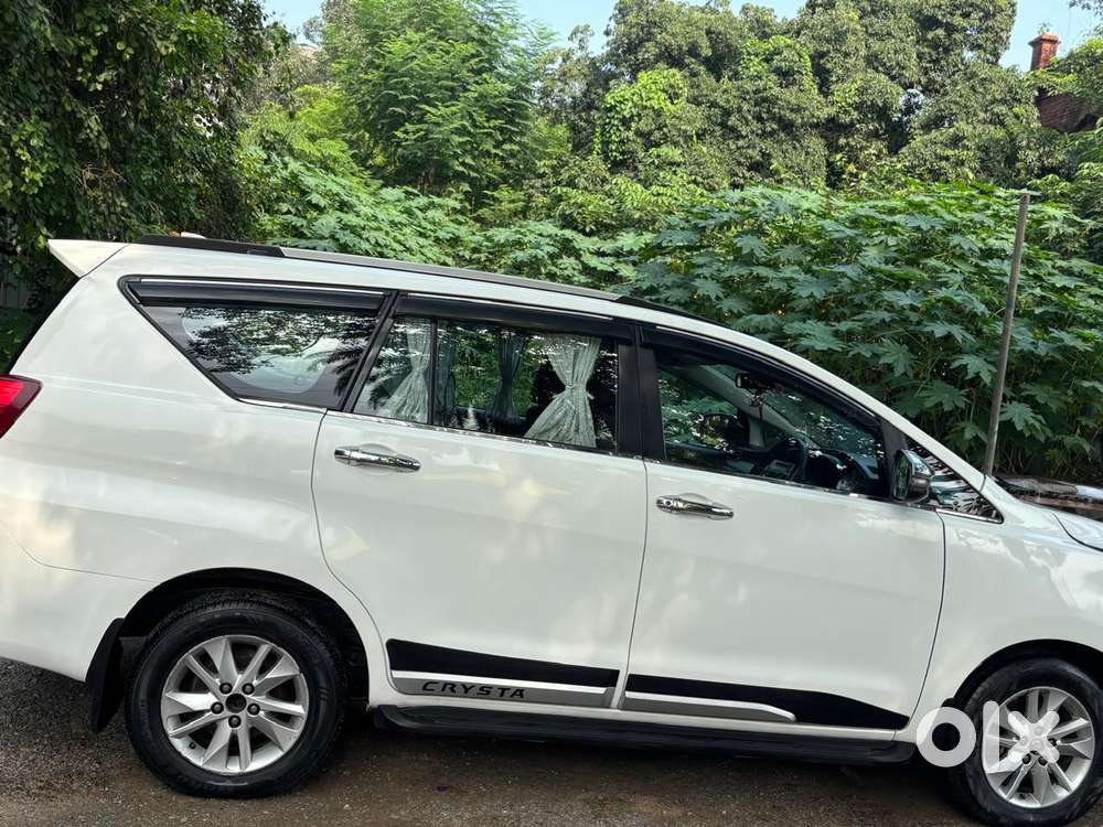 Toyota Innova Crysta 2.4 G Mt, 2019, Diesel