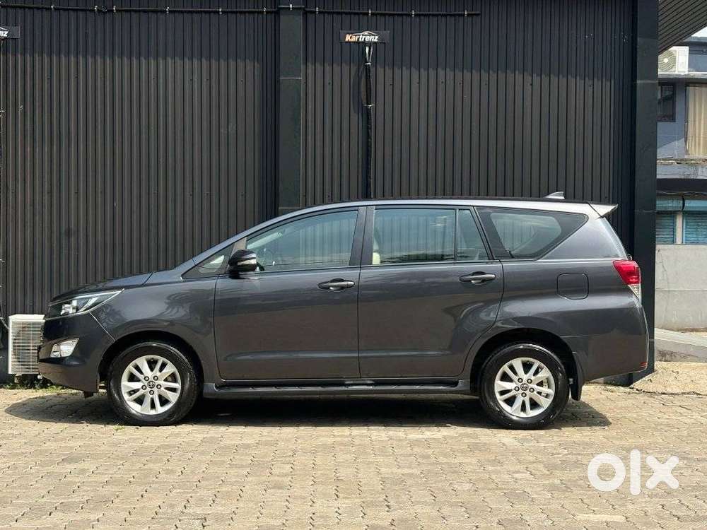 Toyota Innova Crysta 2.4 G Mt, 2016, Diesel