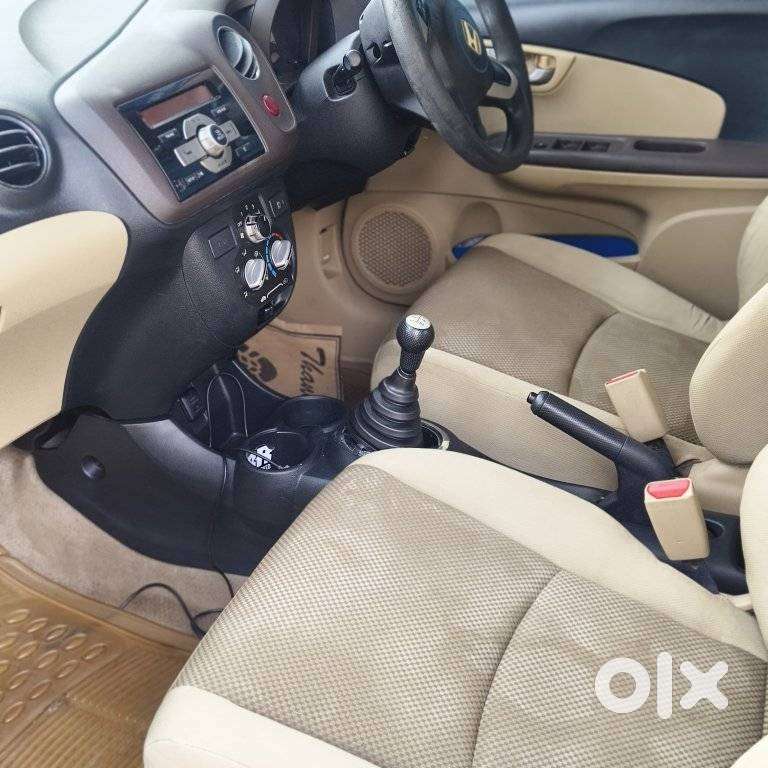 Honda Brio V Mt, 2012, Petrol