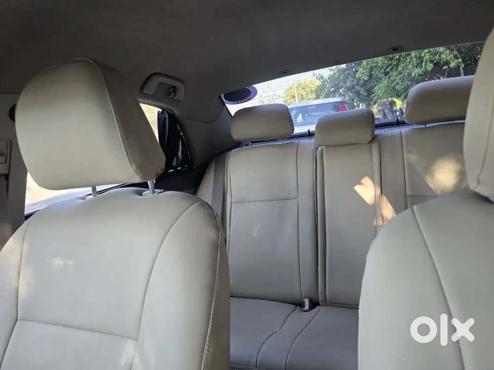 Toyota Corolla Altis 1.8 V Automatic