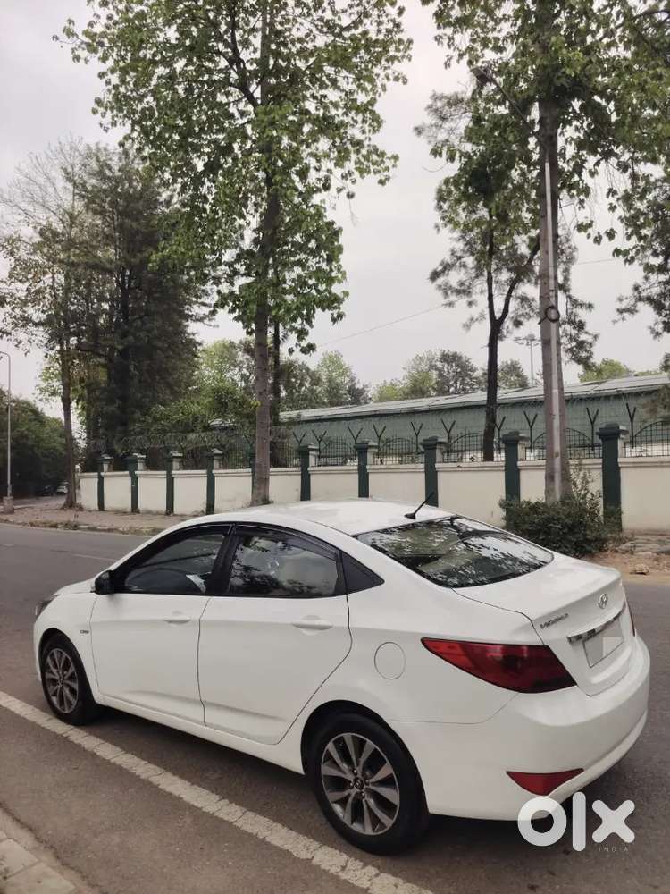 Verna Fluidic 1.6 Sx
Model 2017
Automatic 
Diesel