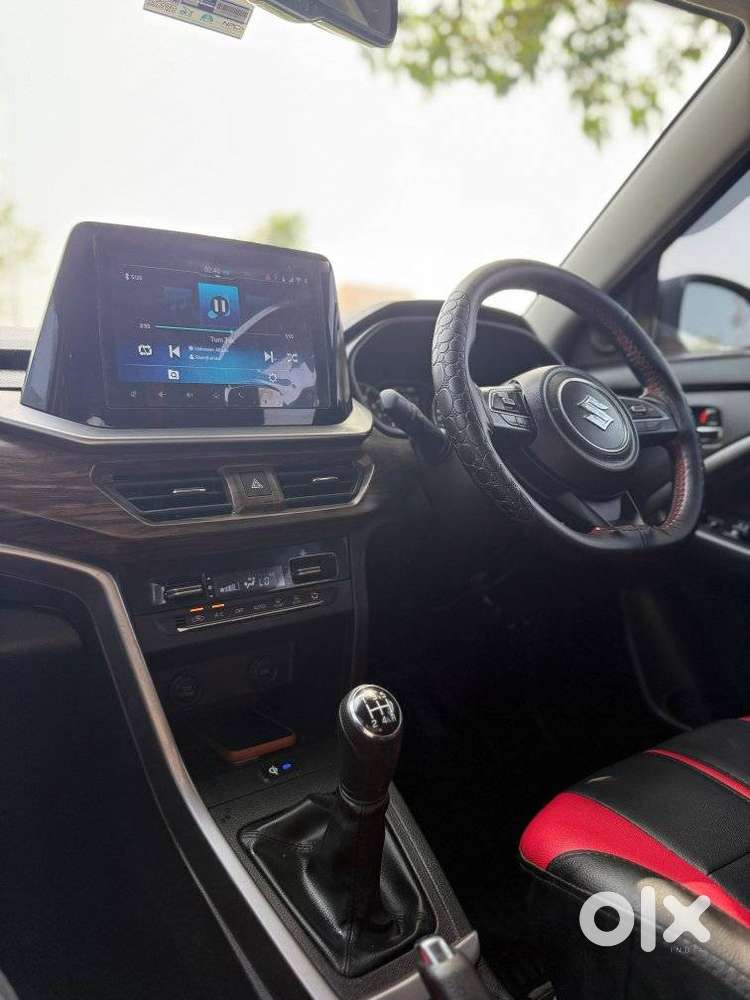 Maruti Suzuki Brezza 1.5 Zxi Plus Smart Hybrid Dual Tone, 2023, Petr..