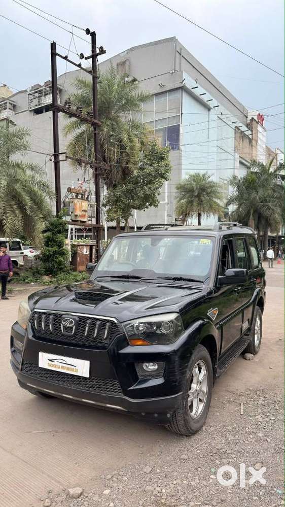 Mahindra Scorpio S10, 2017, Diesel