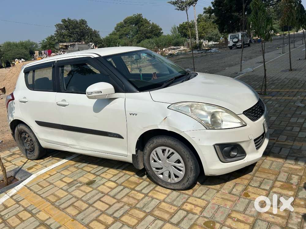 Maruti Suzuki Swift Vxi 2015