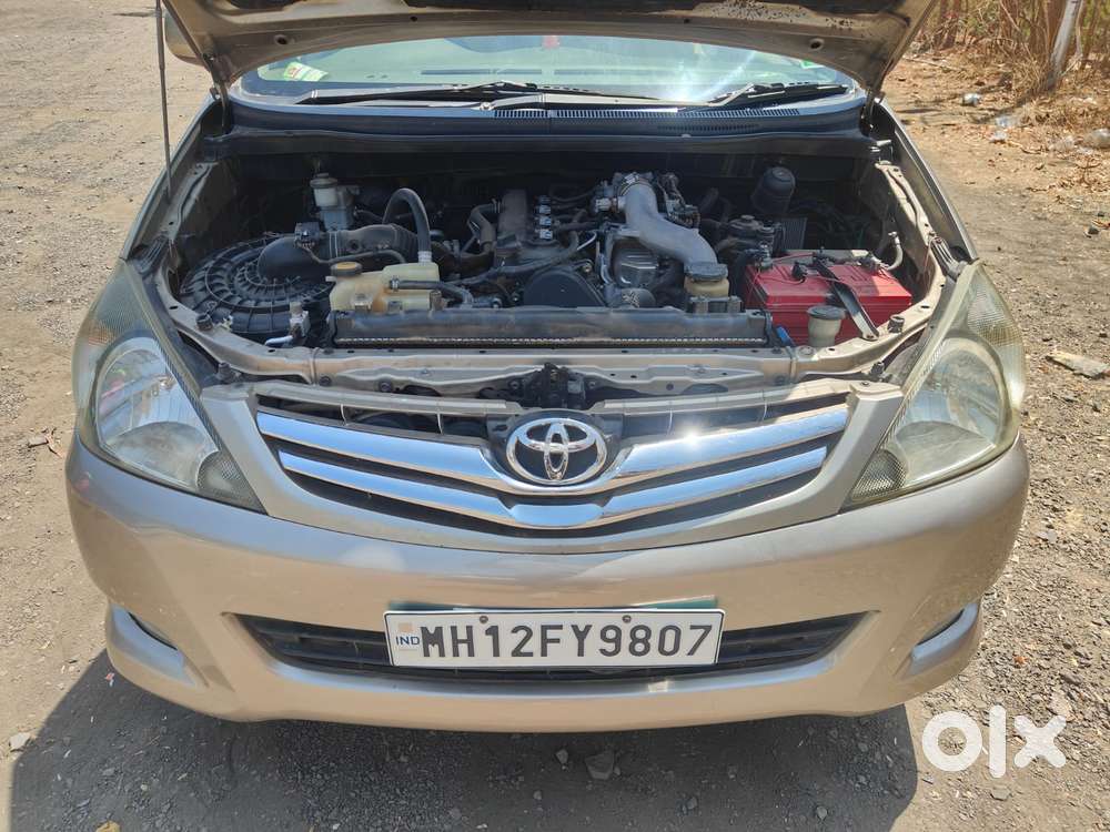 Toyota Innova 2.5 Gx 7 Seater Bs Iv, 2010, Diesel