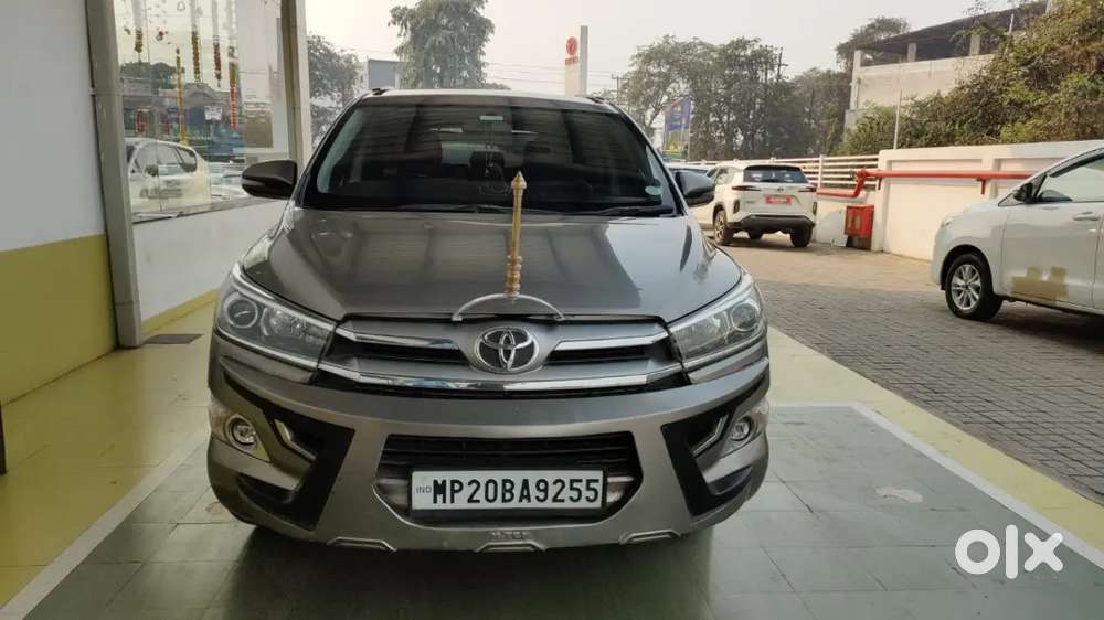 Toyota Innova Crysta 2019