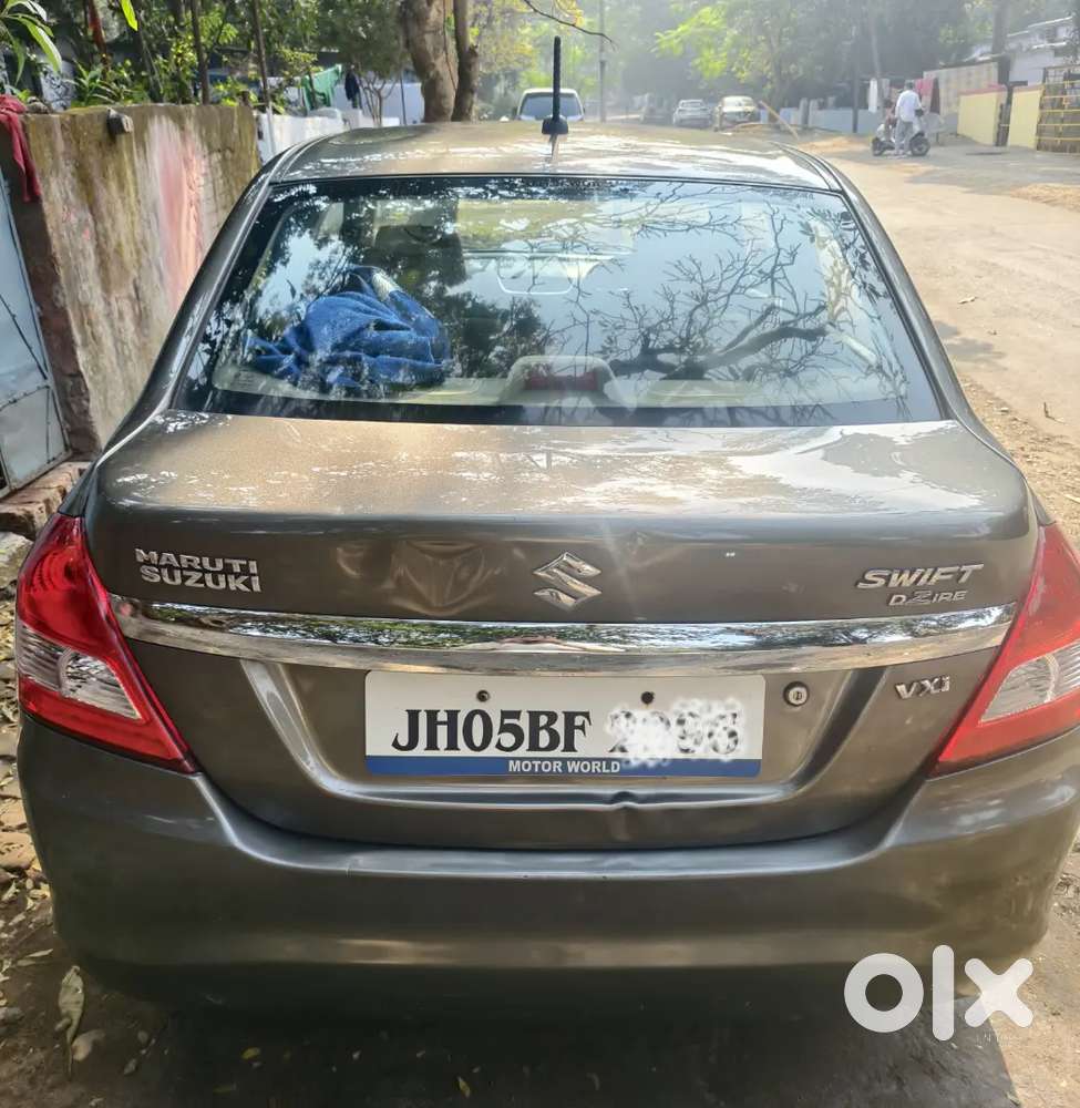 Maruti Suzuki Swift Dzire 2015 Model Petrol Well Maintained