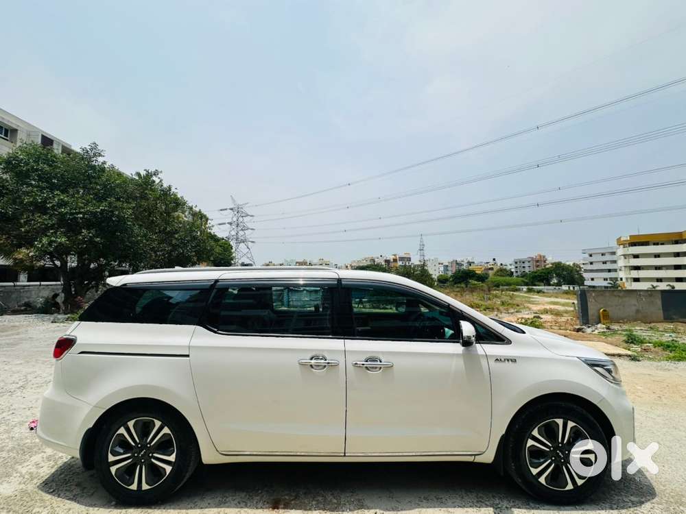 Kia Carnival Limousine 2023