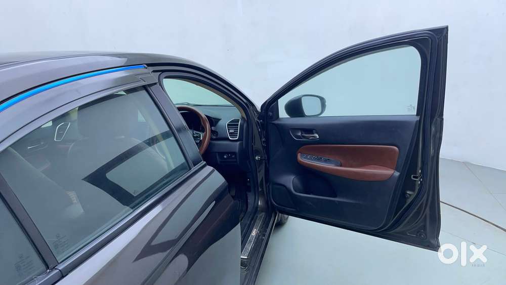 Honda City 1.5 V Mt, 2023, Cng & Hybrids