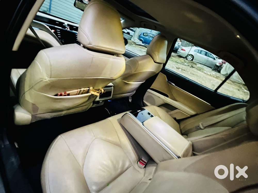 Toyota Camry, 2020, Petrol