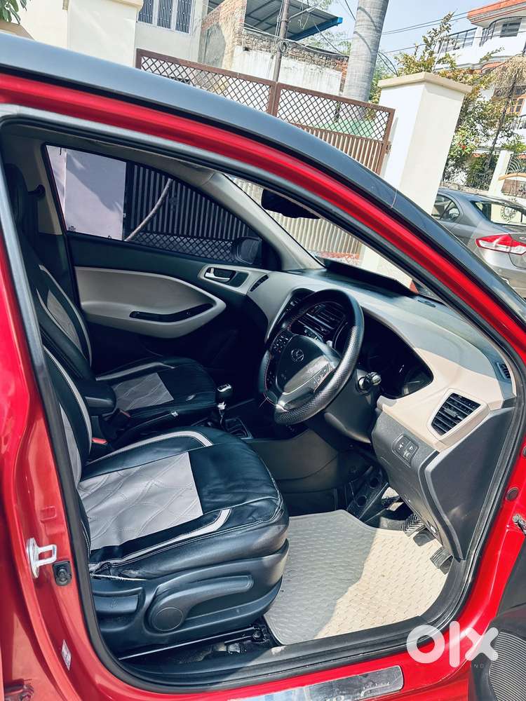 Hyundai I20 Petrol Asta, 2016, Petrol