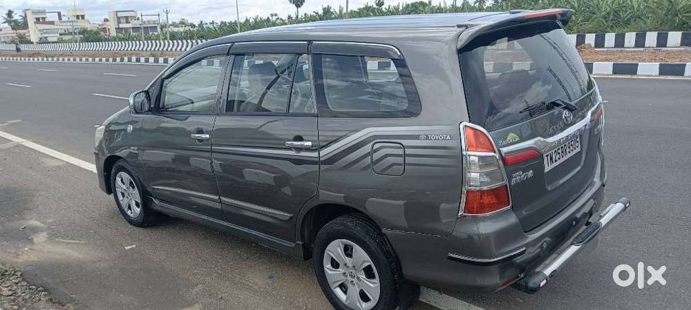 Toyota Innova, 2014